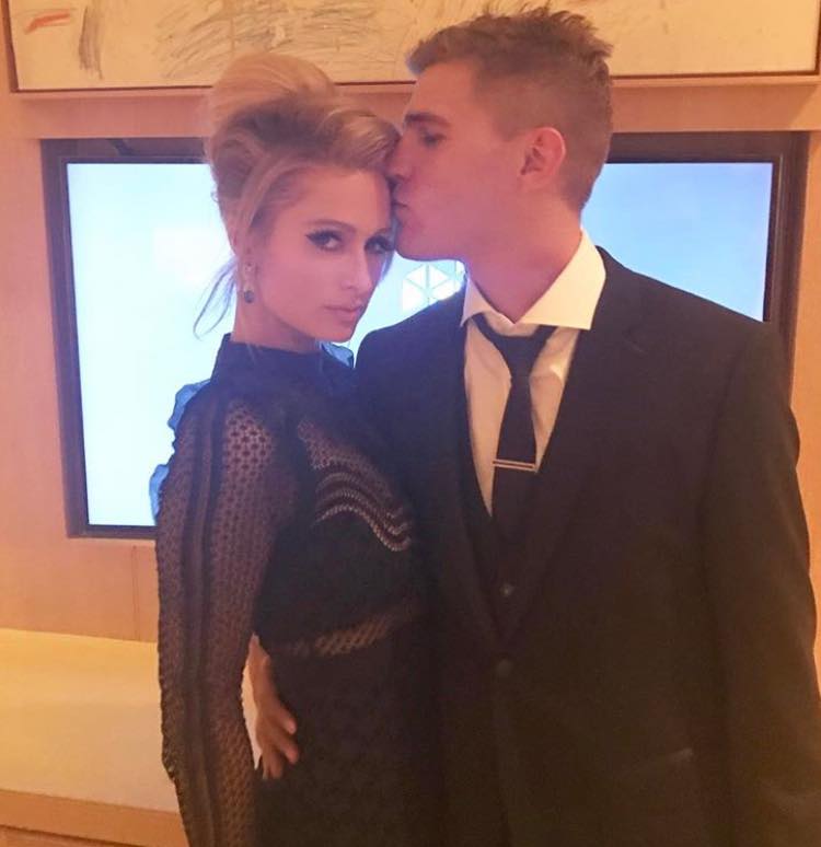 Paris Hilton és párja