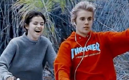 Justin Bieber és Selena Gomez most is közel áll egymáshoz