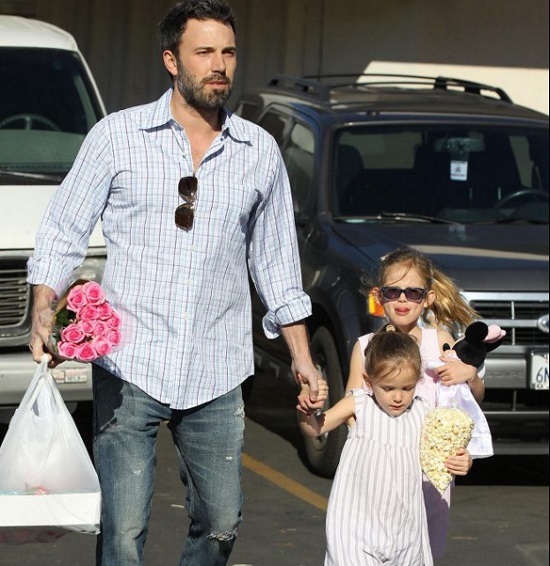 Ben Affleck és a lányai - a színész a család érdekében is megy ismét rehabra
