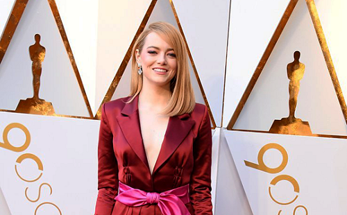 Emma Stone nem nézi vissza magát