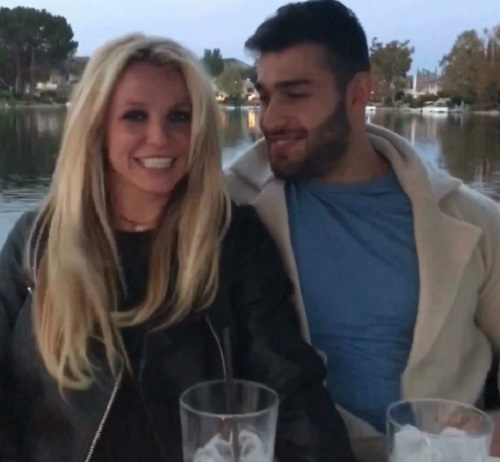 Britney Spears és Sam Ashgari most ünnepelte első évfordulóját