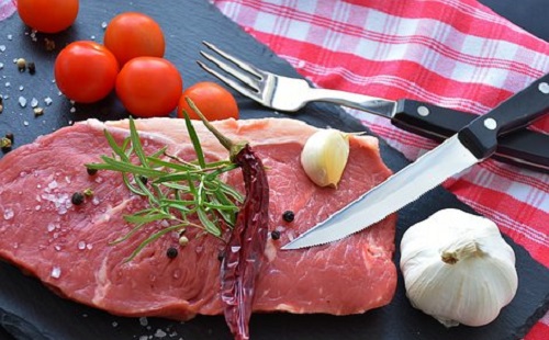 A kevés hús segíthet a fogyásban?
