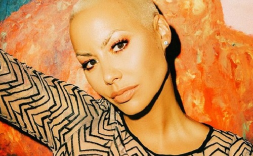 Amber Rose 7. osztály óta ezt az illatot használja