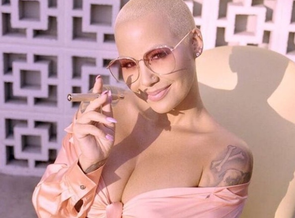 Amber Rose 7. osztályos kora óta ugyanarra az illatra esküszik