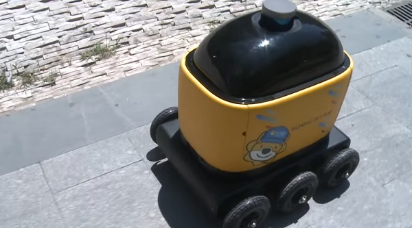 Mesterséges intelligencia: robotfutár viszi a csomagokat Kínában