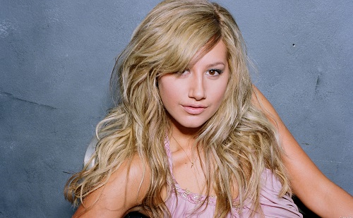 Ashley Tisdale visszatér a zeneiparba