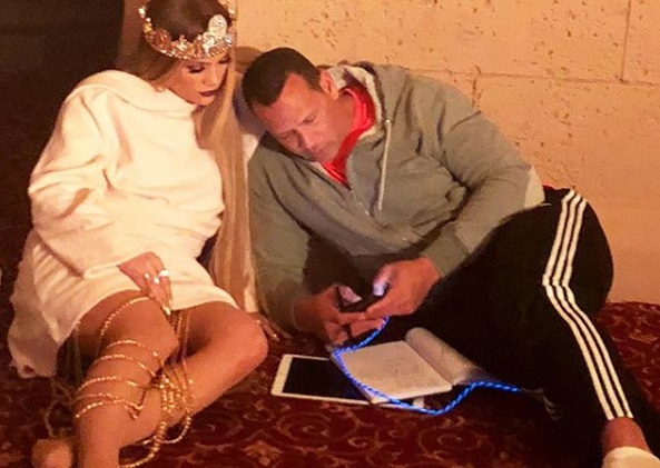 Jennifer Lopez és Alex Rodriguez - ez a fotó egyelőre csak egy forgatáson készült 