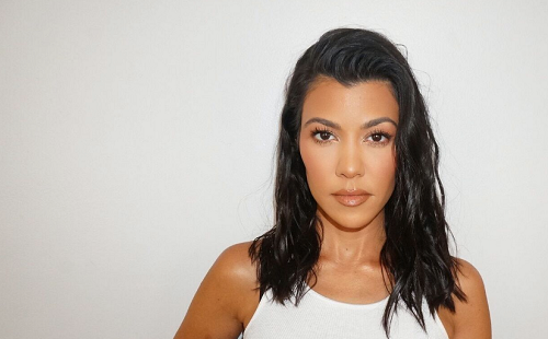 Kourtney Kardashian állapotos?