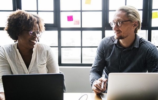 A mesters&eacute;ges intelligencia szoftver gyors &eacute;s k&ouml;nnyű adatgyűjt&eacute;st v&eacute;gez