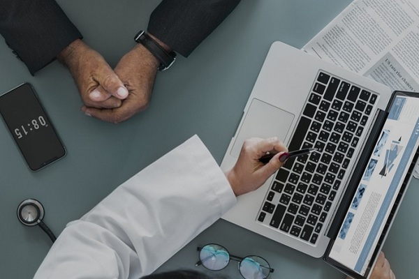 J&oacute;val gyorsabb diagn&oacute;zisokat eredm&eacute;nyezhet a mesters&eacute;ges intelligencia haszn&aacute;lata