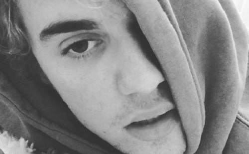 Justin Bieber kopaszra váltott