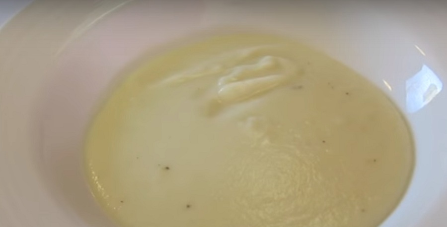 Finom és sűrű leves karfiollal és sajttal - hűvös őszi napokra
