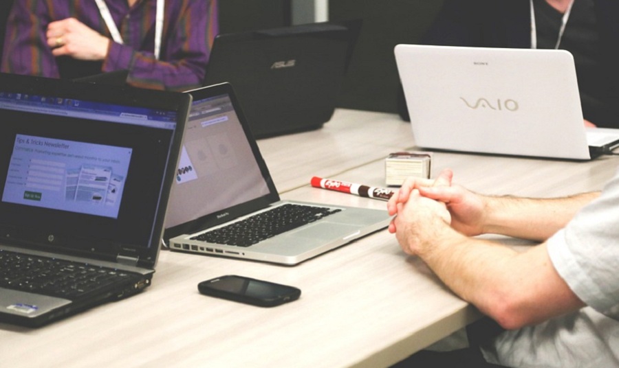 A c&eacute;geknek időben fel kell k&eacute;sz&uuml;lni&uuml;k a mesters&eacute;ges intelligencia alkalmaz&aacute;s&aacute;ra