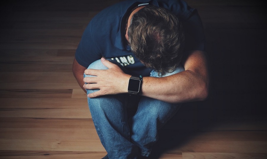 A mesters&eacute;ges intelligencia h&oacute;napokkal előbb azonos&iacute;tja posztok alapj&aacute;n a depresszi&oacute;t