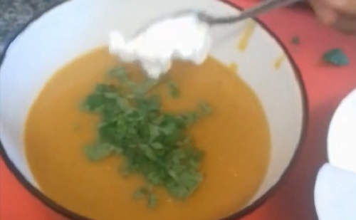 Hidegűző, fűszeres sárgarépa-lencse leves