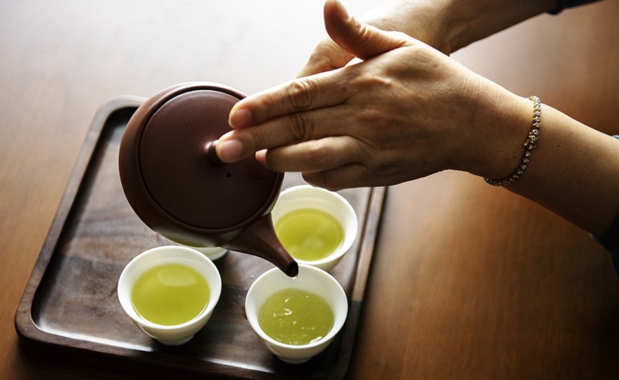 Vastagbélrákhoz vezethet a túlsúly - A zöld tea segíthet kordában tartani 