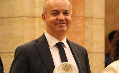 Stabil fogak, jó gyomor - A díjnyertes Fixfogsor® Protézisrögzítés a legjobb megoldás!