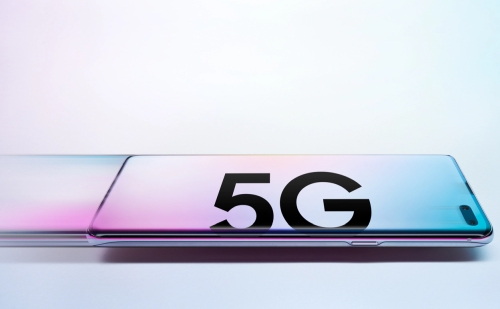 Az 5G-technológia előnyeit hozza el a Samsung Galaxy S10 5G okostelefon