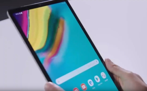 10,5 colos kijelzővel és 6GB RAM-mal szerelkezett fel a Samsung Galaxy Tab S5e táblagép