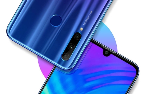 Már Európában is elérhető az erős középkategóriás Huawei Honor 20 Lite okostelefon