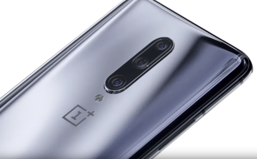 Nagy méretű 90Hz-es kijelző, pop-up kamera és akár 12GB RAM a OnePlus 7 Pro okostelefonban