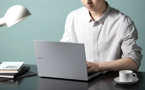 8. generációs Intel processzor és NVIDIA videokártya dolgozik a RedmiBook 14 notebookban