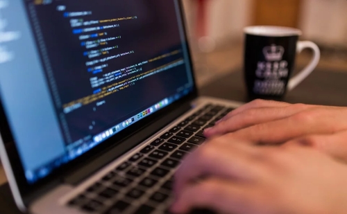 A webfejlesztések minőségét is javíthatja a mesterséges intelligencia
