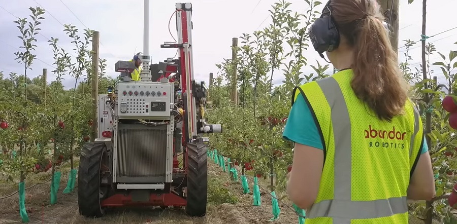Bevetették az almaszedő robot gépet Új-Zélandon