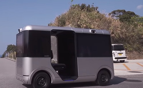 Mesterséges intelligencia: új önjáró autó egy nyerő párostól