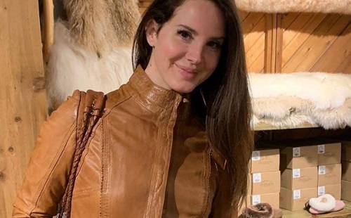 Lana Del Rey nyilvánosan is megmutatta kedvesét