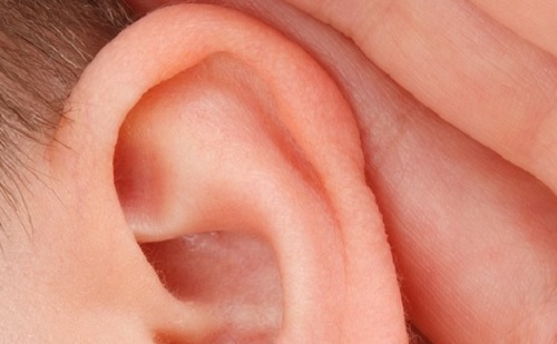 Valós idejű feliratokat készít az MI hallássérülteknek