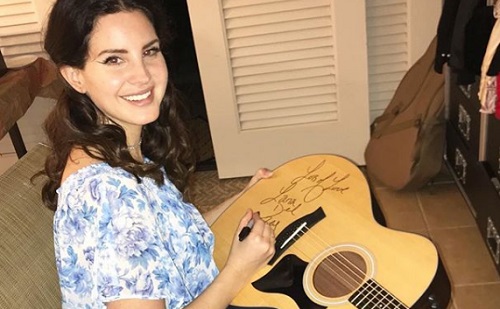 Lana Del Rey több lenne egy videobloggernél
