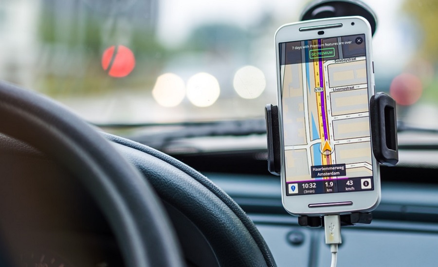 A közeljövőben mesterséges intelligencia is segíti a sofőröket, nemcsak GPS