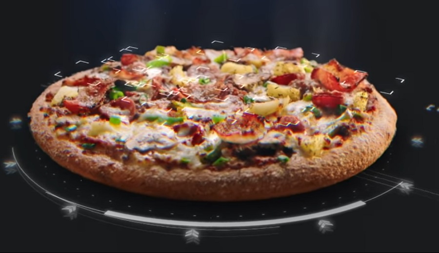 A gép a pizza típusát és a feltéteket is azonosítja