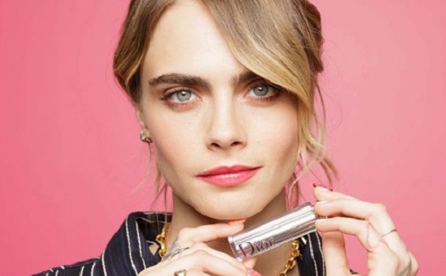 Cara Delevingne katonai iskolába járna