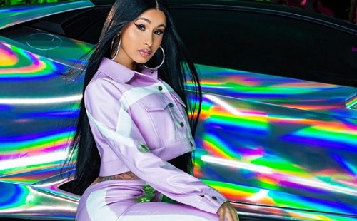 Cardi B beismerte a zsírleszívást