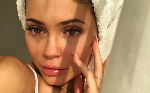 Kylie Jenner hajápolási termékeket dobna piacra