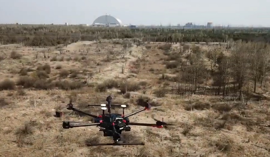 A drón feltérképezi a csúnyán károsodott Vörös Erdőt 