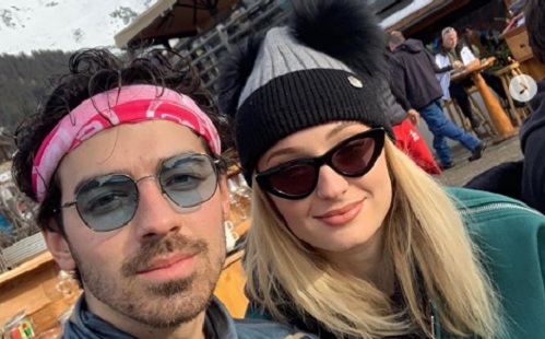 Megesküdött Joe Jonas és Sophie Turner 