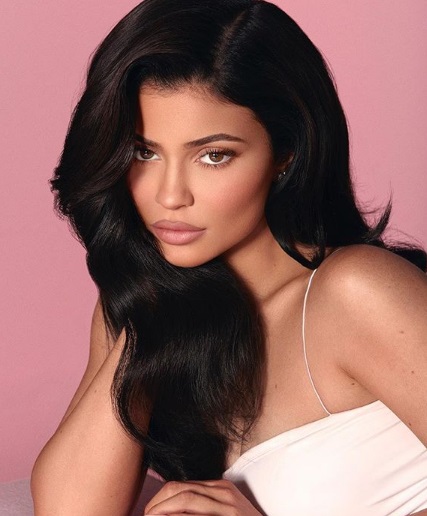 Kylie Jenner több barátra vágyik