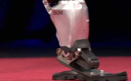 Magától tanul járni a robot láb