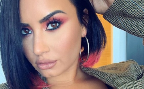 Demi Lovato szögre akasztotta románcát