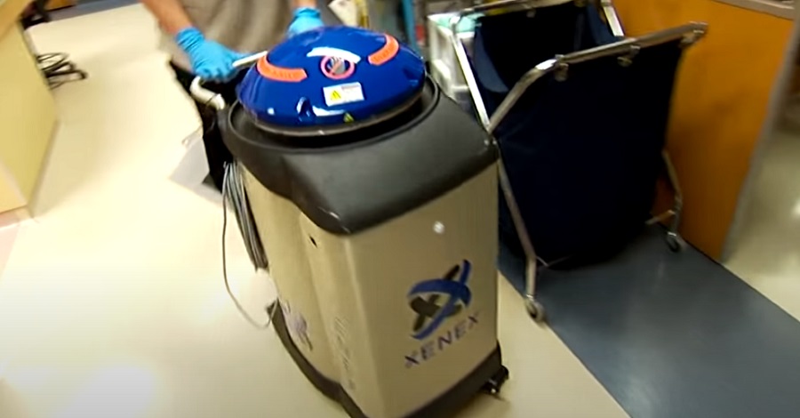 Robot takarító az amerikai Mayo Klinikán 