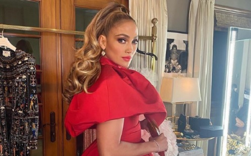 Jennifer Lopez és párja másodszor halasztotta esküvőjét