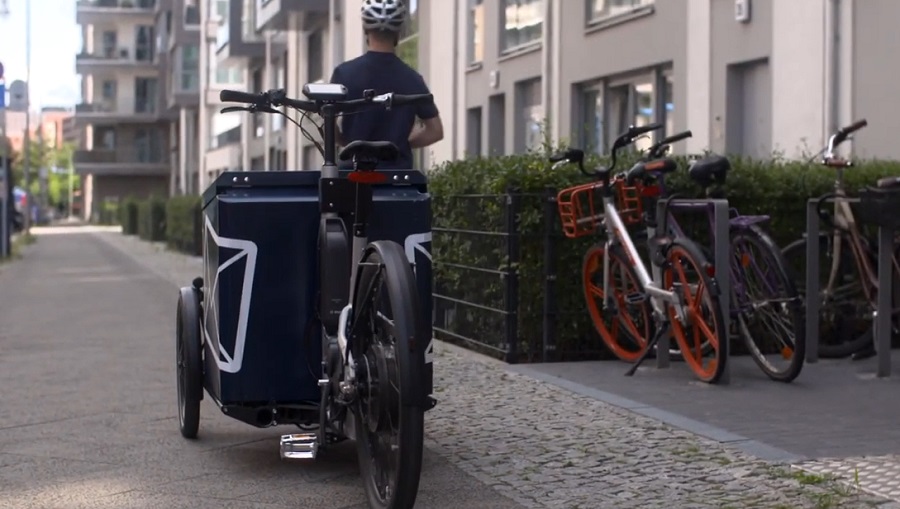 Gyors és hatékony, plusz környezetkímélő a mesterséges intelligencia-vezérelt tricikli