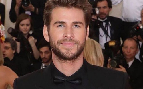 Liam Hemsworth új kapcsolata egyre komolyabb