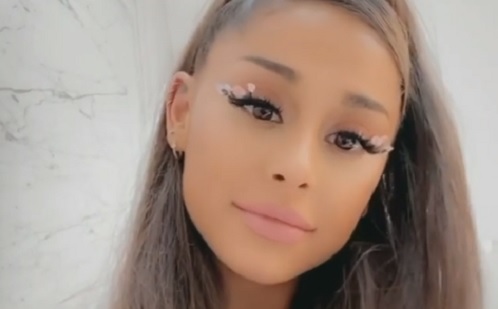 Ariana Grande kapcsolata immár hivatalos