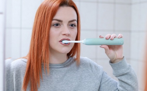 Hogyan készül egy természetes fogkrém?