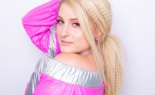 Meghan Trainor várandós