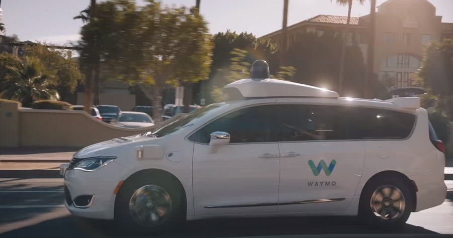 Egyre terjeszkedik a Waymo önvezető robotaxi